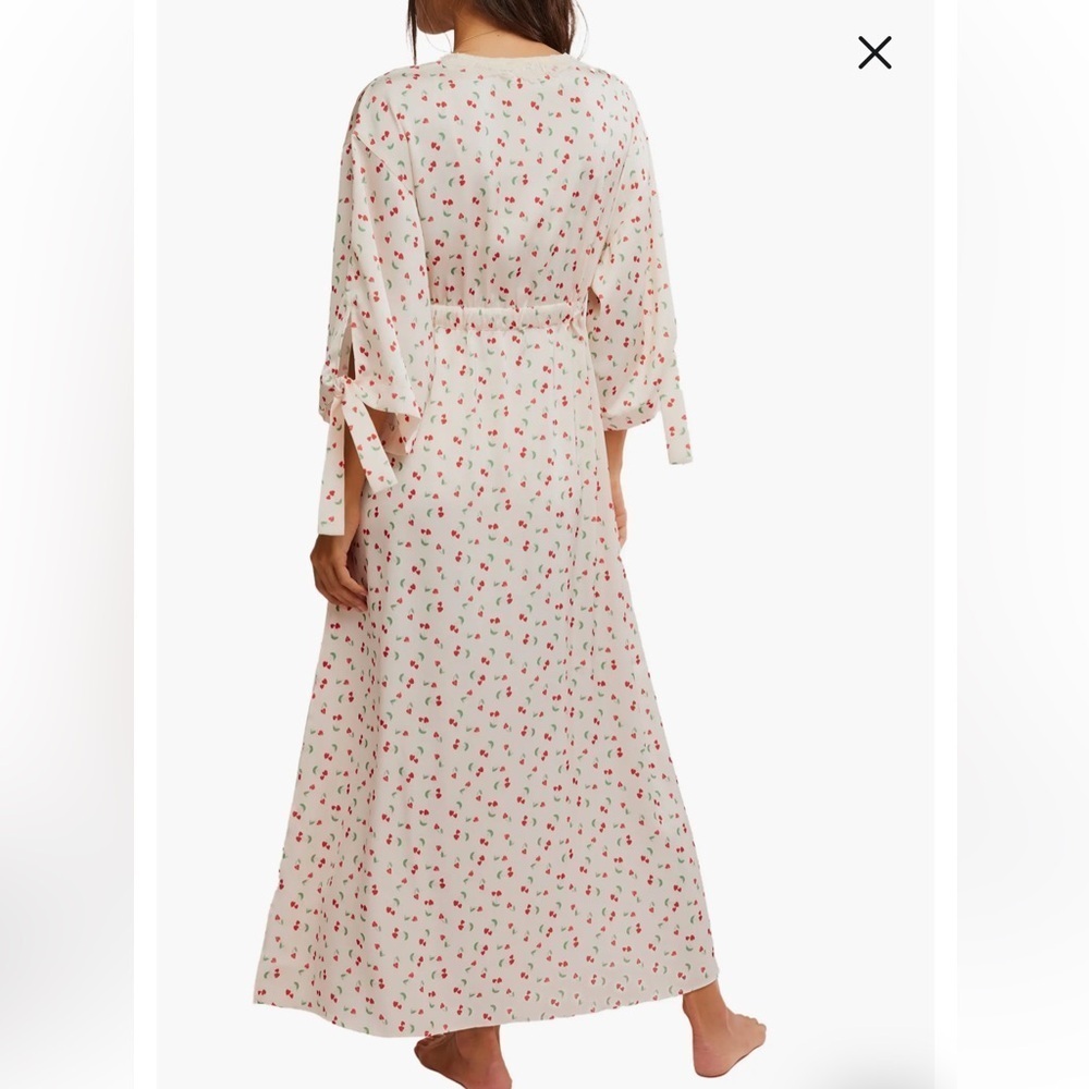 Free People Intimates First Blush Medium Robe - Picture 9 of 10